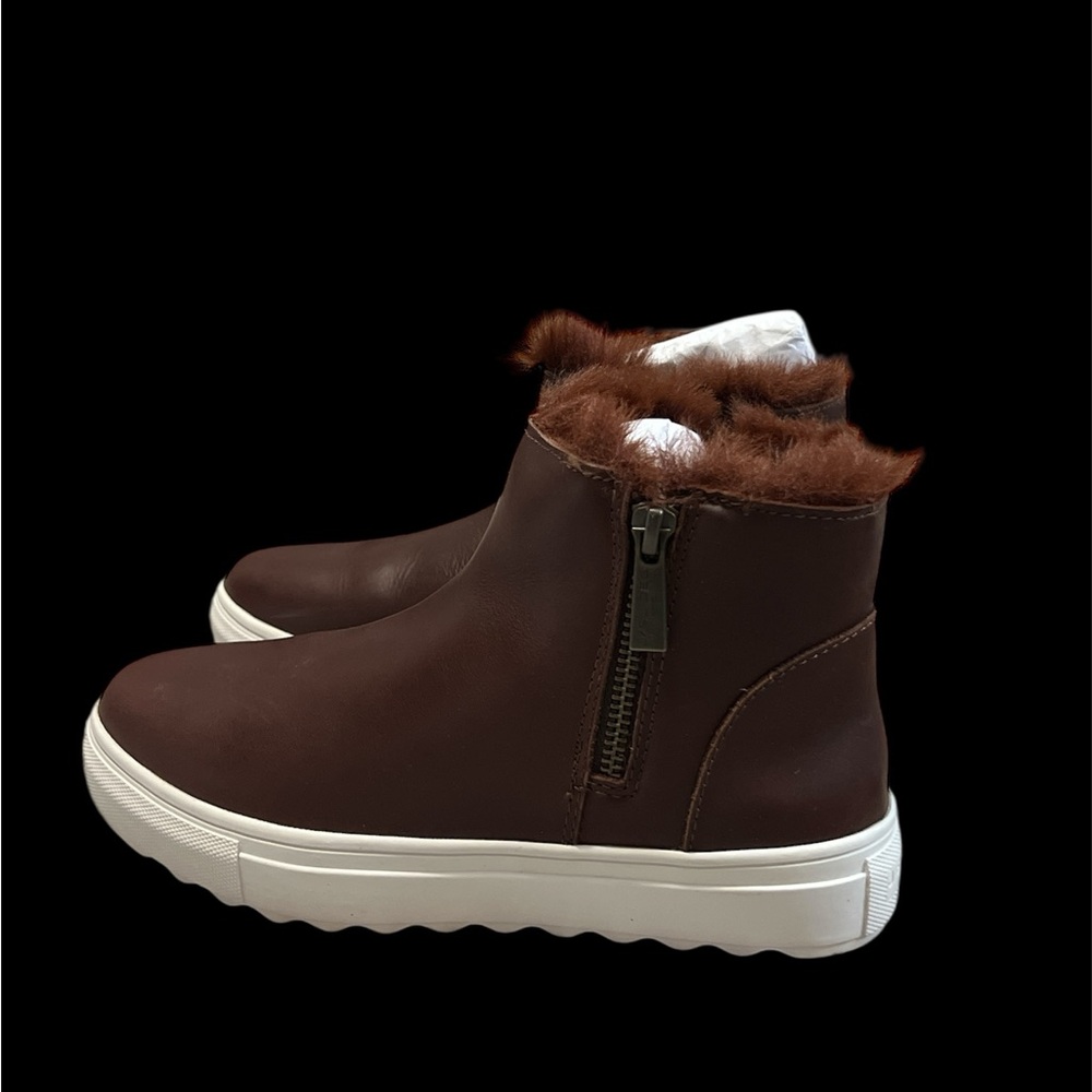 Size 6 - J/Slides Women's Poppy‎ Waterproof Bootie Light Brown Leather